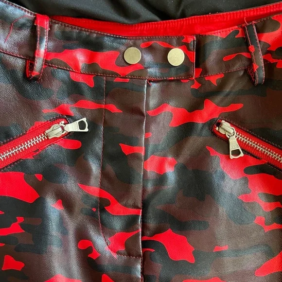 I. Am.Gia Faux Leather Leopard Skirt - Picture 4 of 6